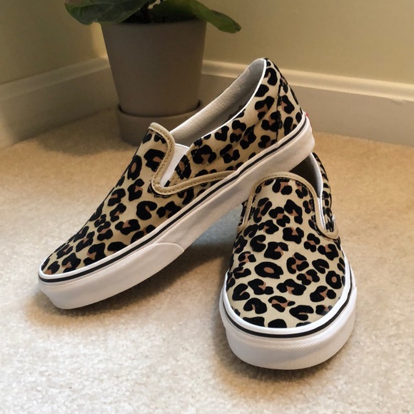 Vans Shoes - Vans Cheetah print Women’s  size 7 or Men’s size 5.5
